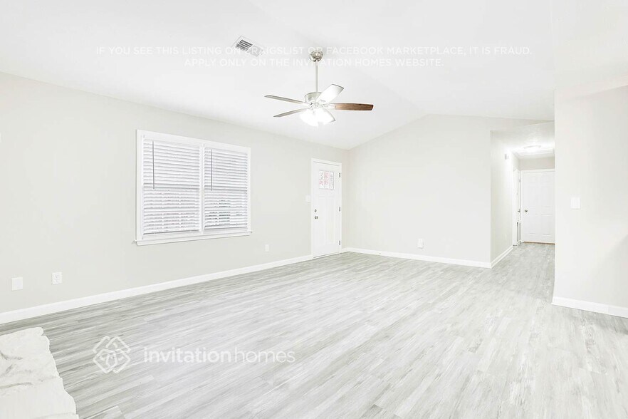 Building Photo - 59 Landing Ln