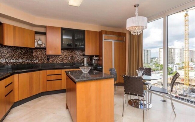 Building Photo - 17555 Collins Ave