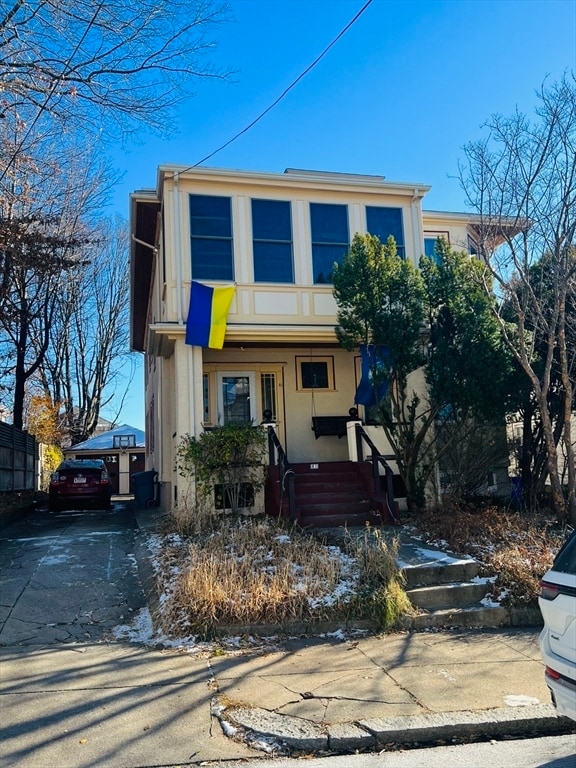 Building Photo - 31 Matchett St