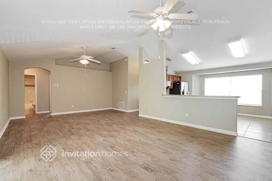 Building Photo - 211 Compass Rose Dr