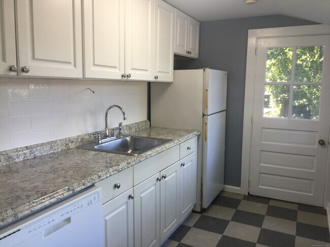 Building Photo - 269 Sound Beach Ave