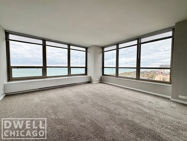 Building Photo - 3440 N Lake Shore Dr