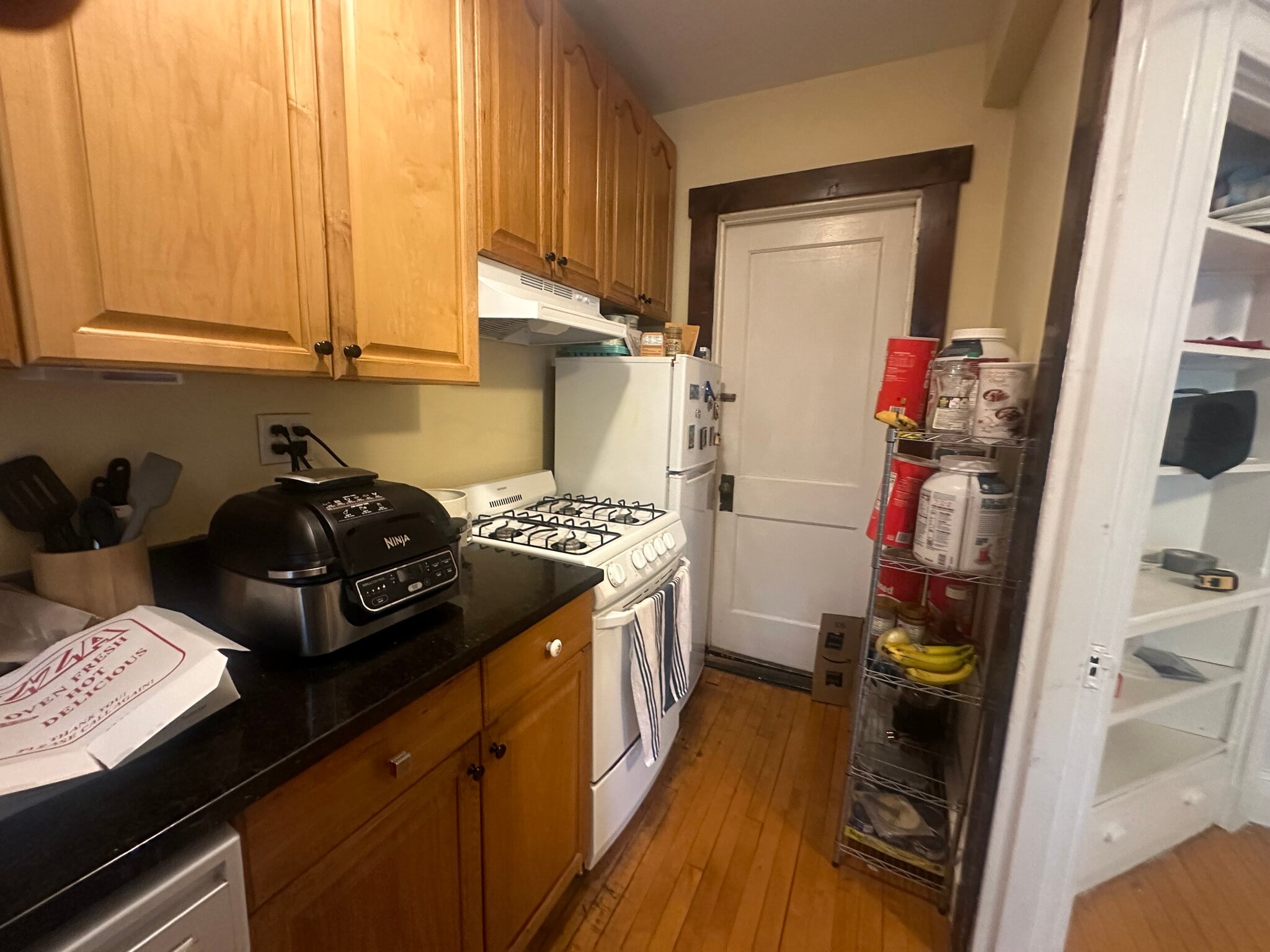 Building Photo - 156 Magazine St