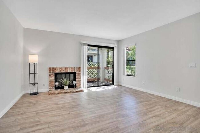 Building Photo - 9346 Twin Trails Dr