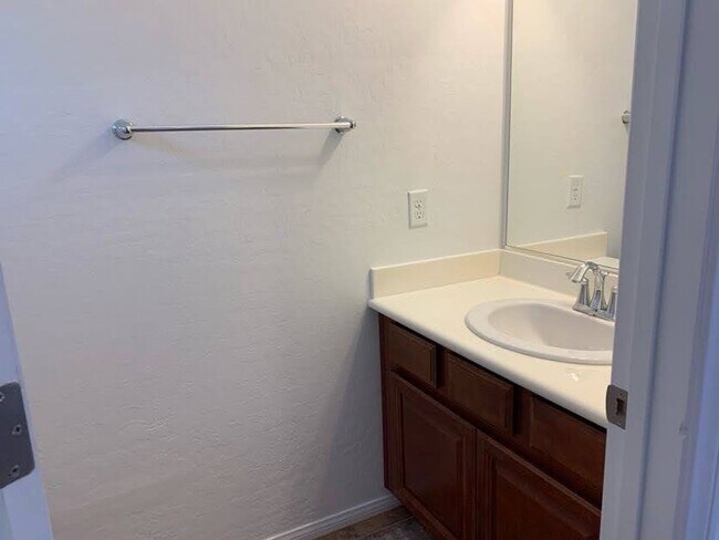 Building Photo - 7752 Broadloom Ct