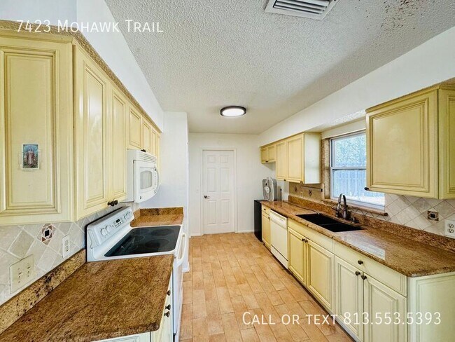 Building Photo - 7423 Mohawk Trail