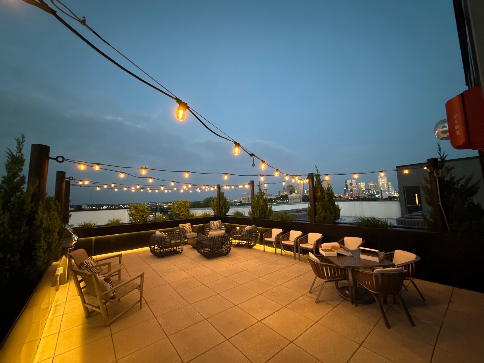 Building Photo - 1125 10th Ave N