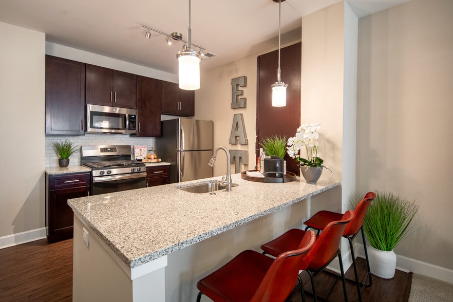 Building Photo - Enclave at Box Hill