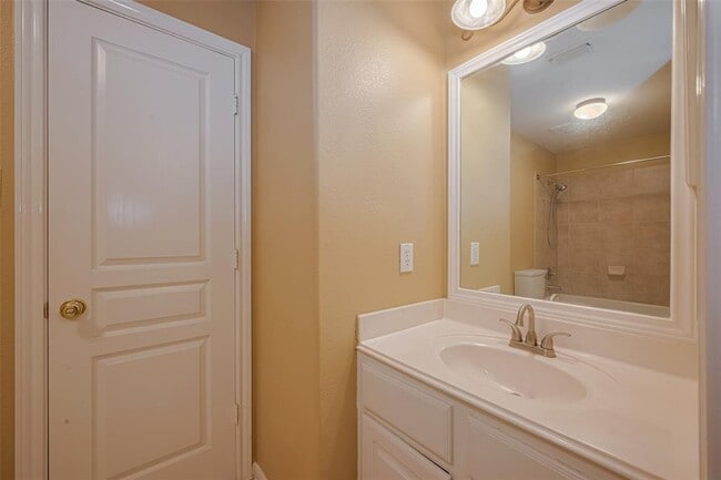 Building Photo - 4515 Tremont Glen Ln