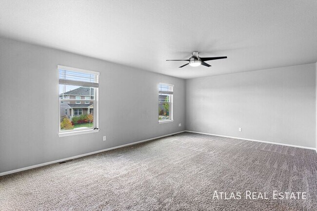 Building Photo - 1095 W 170th Pl