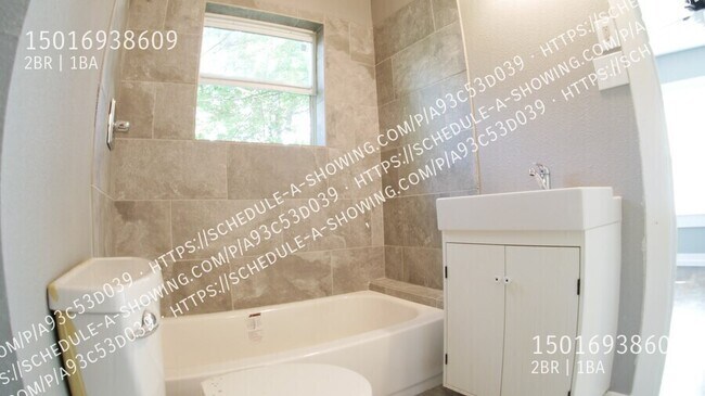 Building Photo - 2707 Truxillo St