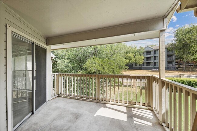 Building Photo - 2450 Wickersham Ln