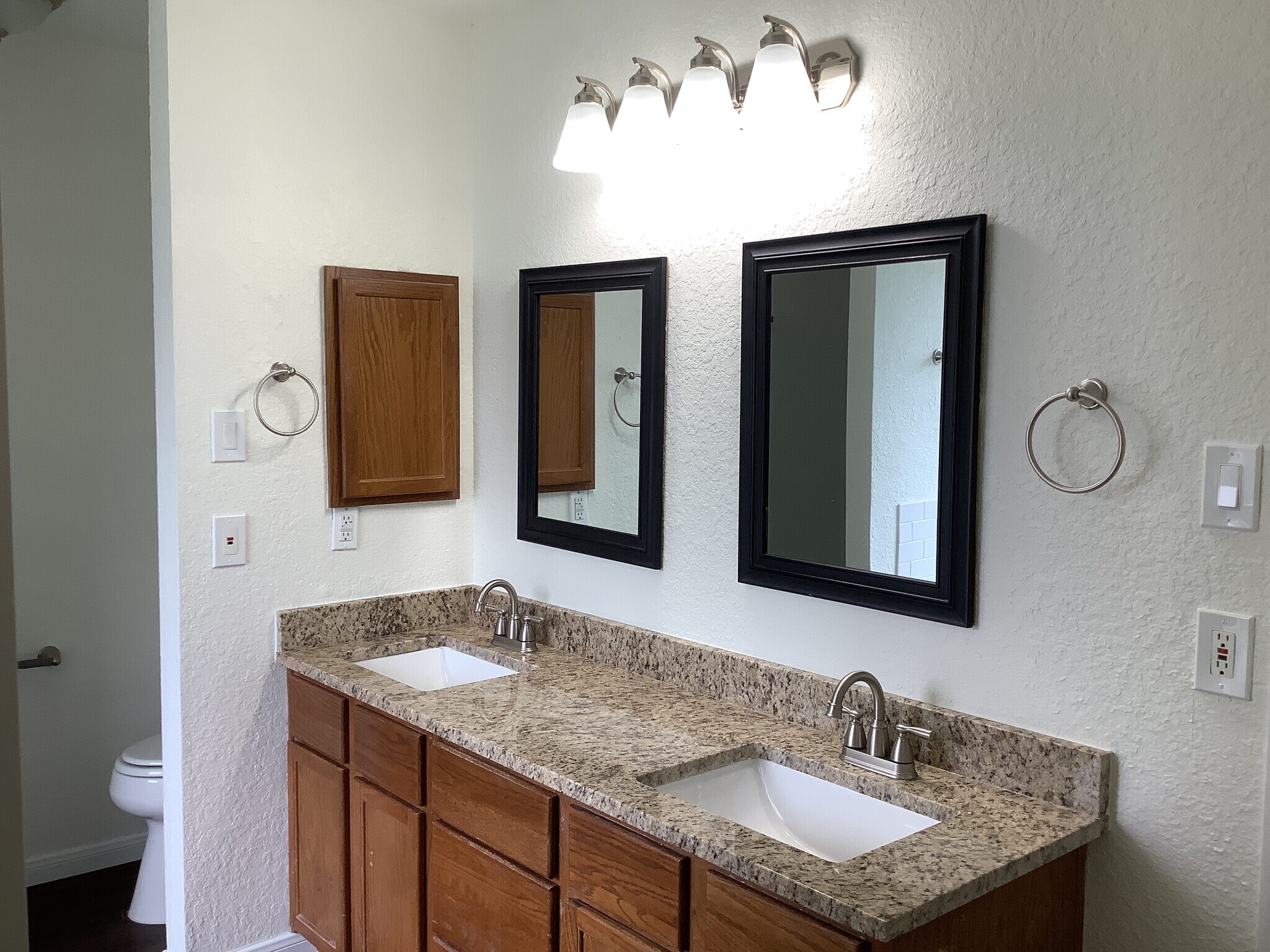 Building Photo - 3709 Breckenridge Dr