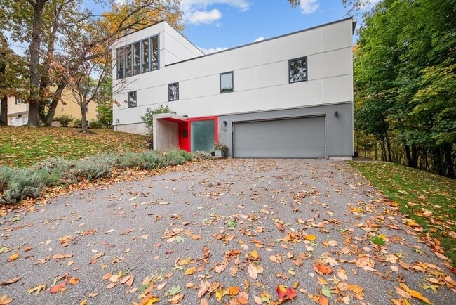 Building Photo - 35 Thornberry Rd