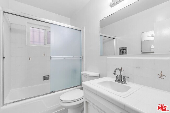 Building Photo - 2332 S Beverly Glen Blvd
