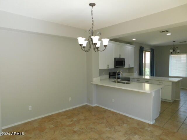 Building Photo - 885 E Cherry Hills Dr