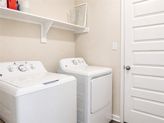 Building Photo - 4777 Native Tree Ln