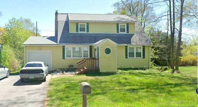 Primary Photo - 13 Pawtuxet Ave