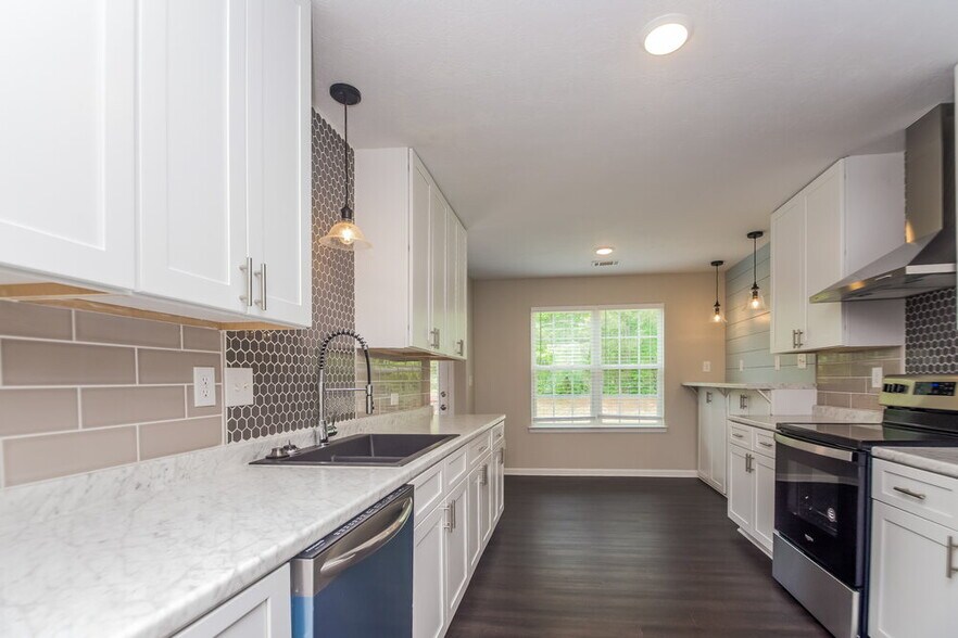Building Photo - 5007 Grist Mill Dr