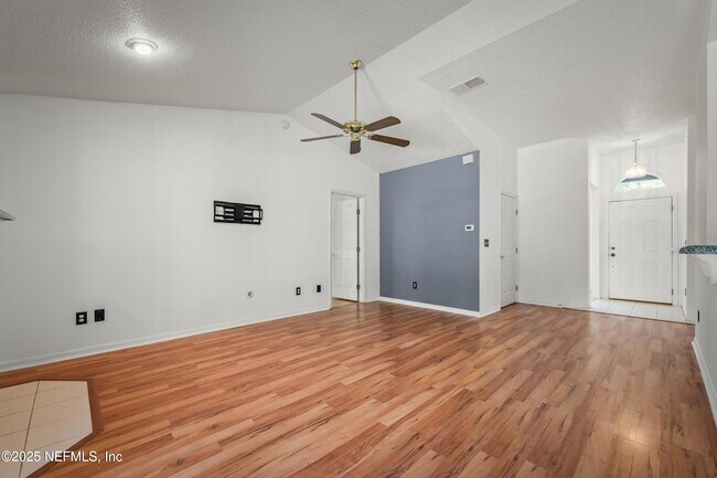 Building Photo - 5392 Heronview Ct