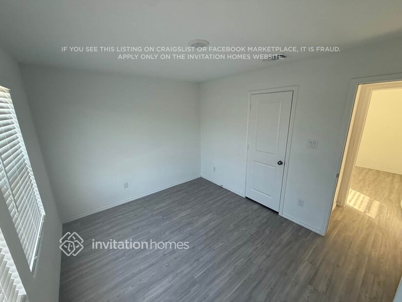 Building Photo - 14331 Estuary Pl