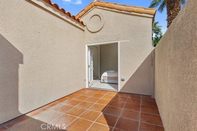 Building Photo - 77 Lakeshore Dr