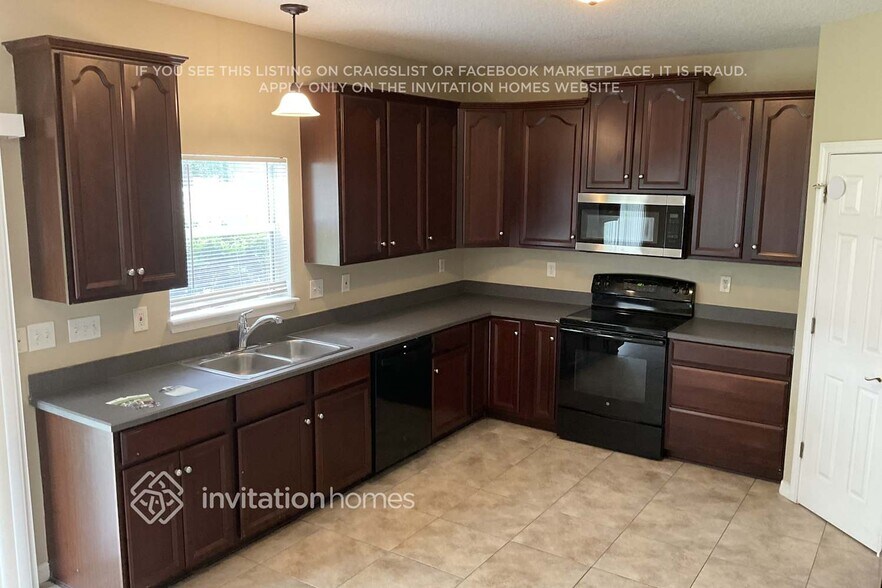 Building Photo - 2427 Woodstork Ct