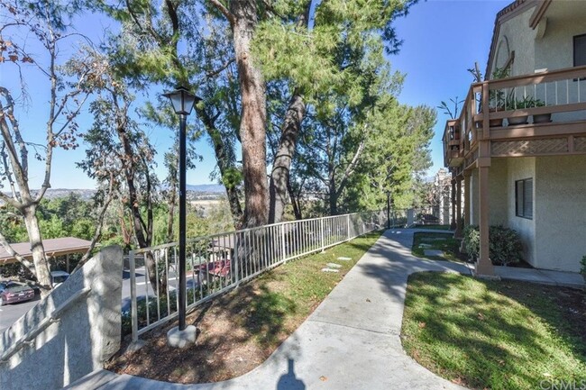 Building Photo - 22757 Lakeway Dr