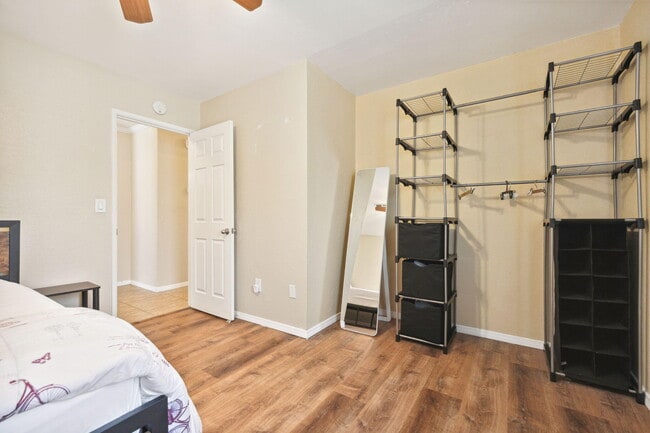Building Photo - 56034 Desert Gold Dr