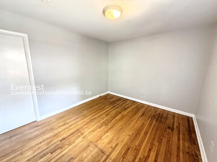 Building Photo - 8047 2nd Ave S