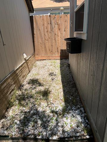 Building Photo - 4332 Calmont Ave