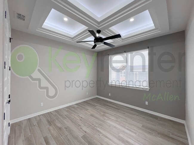 Building Photo - Stunning 3- bed/ 2.5 upgraded luxury townh...