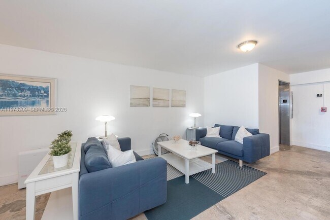 Building Photo - 251 Galen Dr