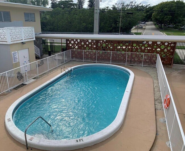 Building Photo - 12665 NE 16th Ave