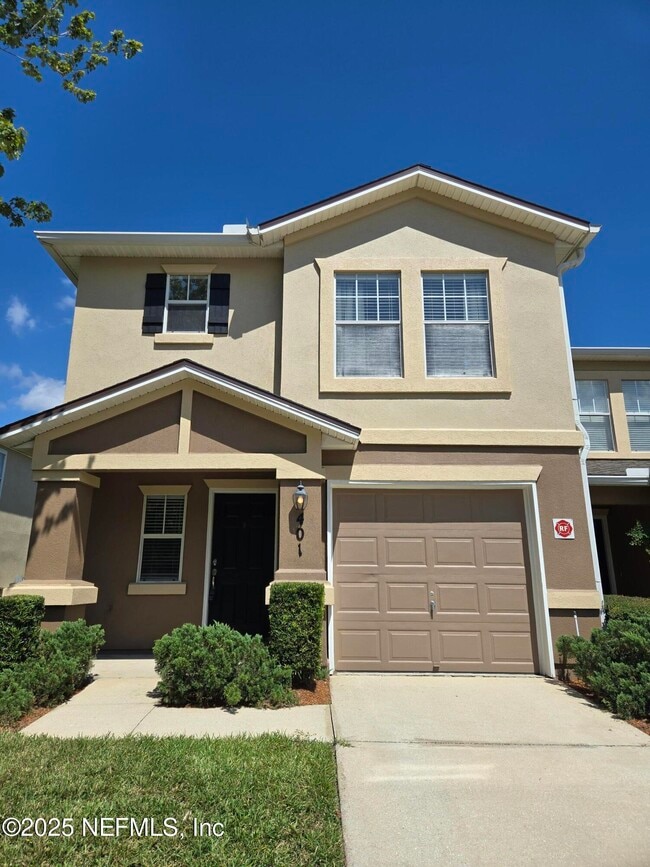 Building Photo - 1500 Calming Water Dr