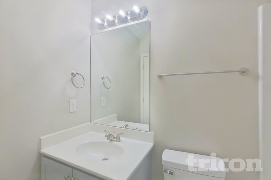 Building Photo - 528 Gentle Breeze Ln