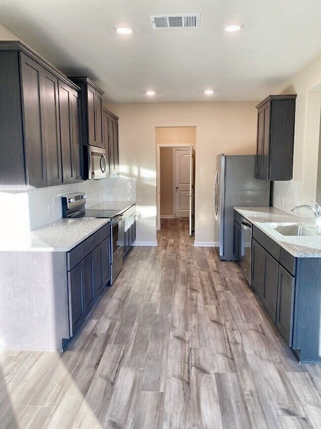 Building Photo - Stylish 4-Bedroom Two-Story Home with Park Access in Princeton, TX