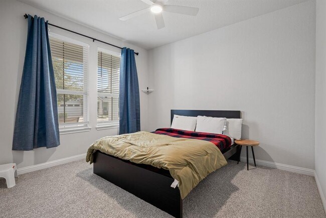 Building Photo - 8405 Hubble Walk