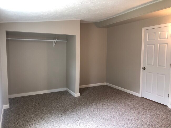 Bedroom 1 - 15 Pineview Ave