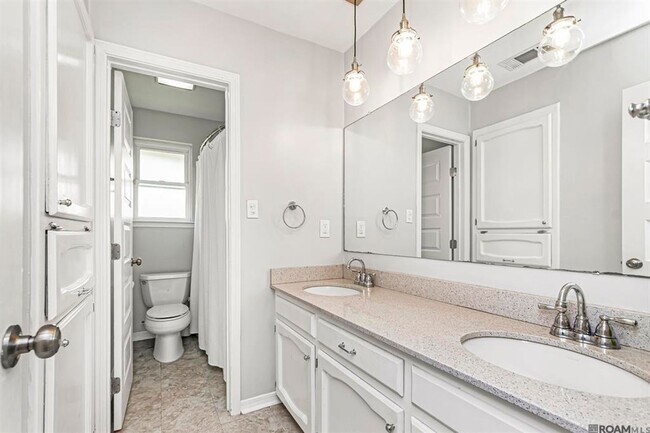 Building Photo - 4112 Pine Park Dr