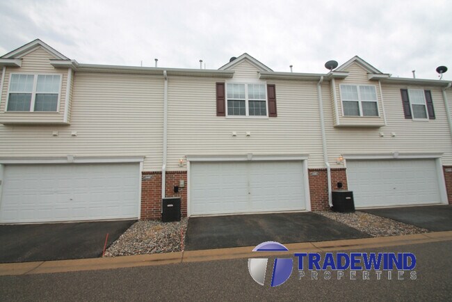 Building Photo - 11040 Fergus St NE