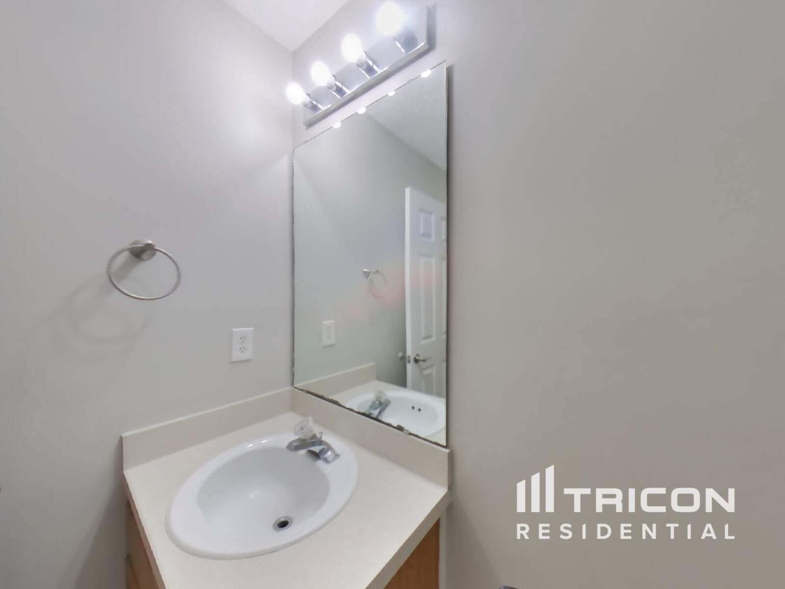 Building Photo - 13571 Ashford Wood Ct W