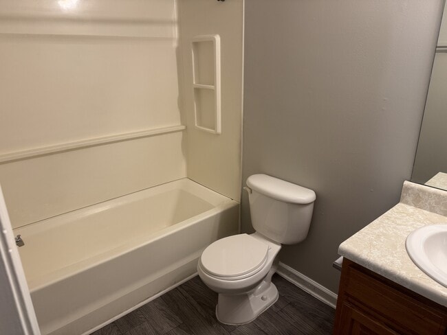 Building Photo - 1725 Carrington Dr