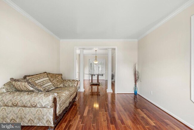 Building Photo - 2985 Marsh Hawk Dr