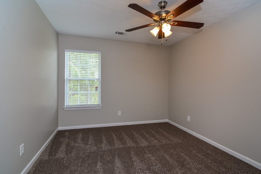 Building Photo - 3511 Hamilton Creek Trail NE