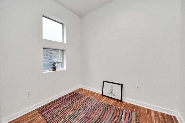 Building Photo - 1428 Bailey St