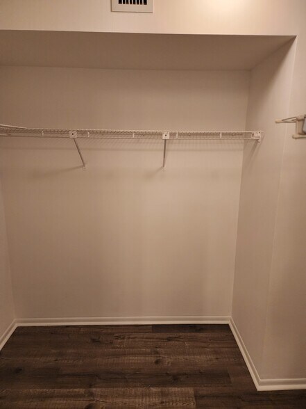 Building Photo - 28 Plantation Dr