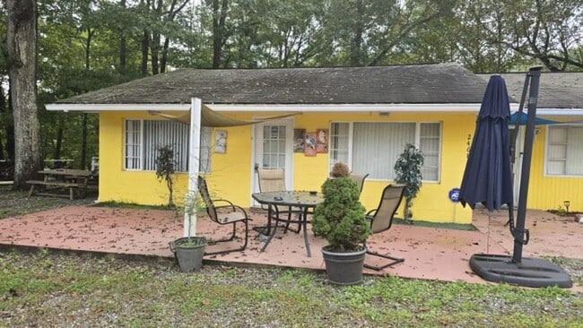 Primary Photo - 1/1 Studio apartment for rent