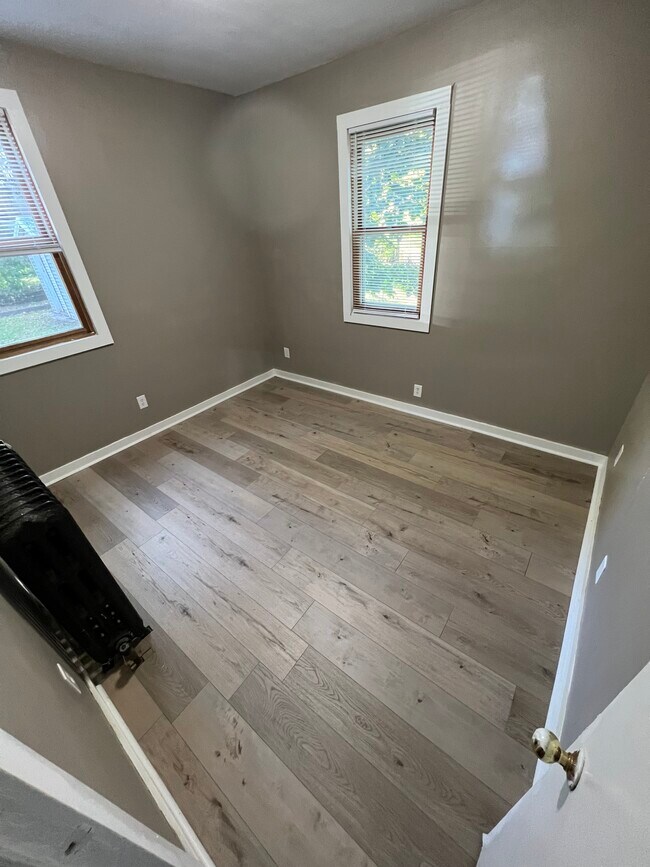 Building Photo - 394 Nevada St