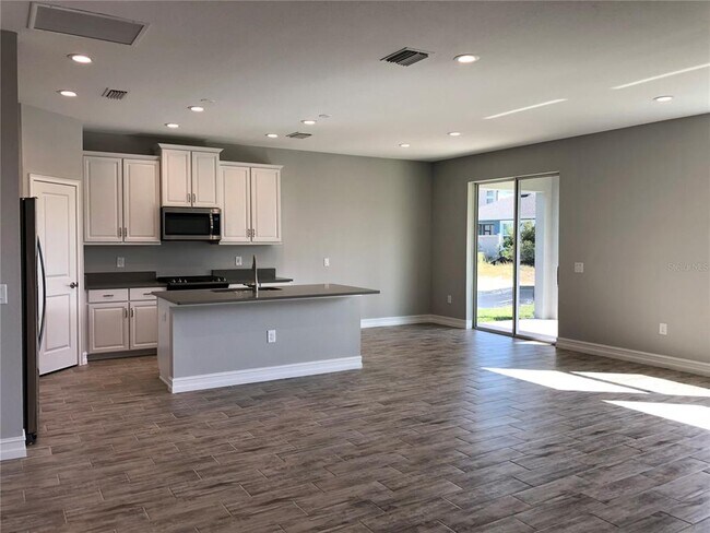 Building Photo - 28958 Trevi Pl